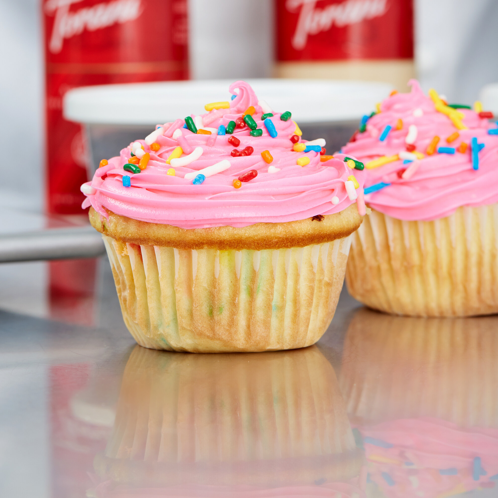 hoffmaster-2-1-4-x-1-5-8-white-fluted-baking-cup-10000-case