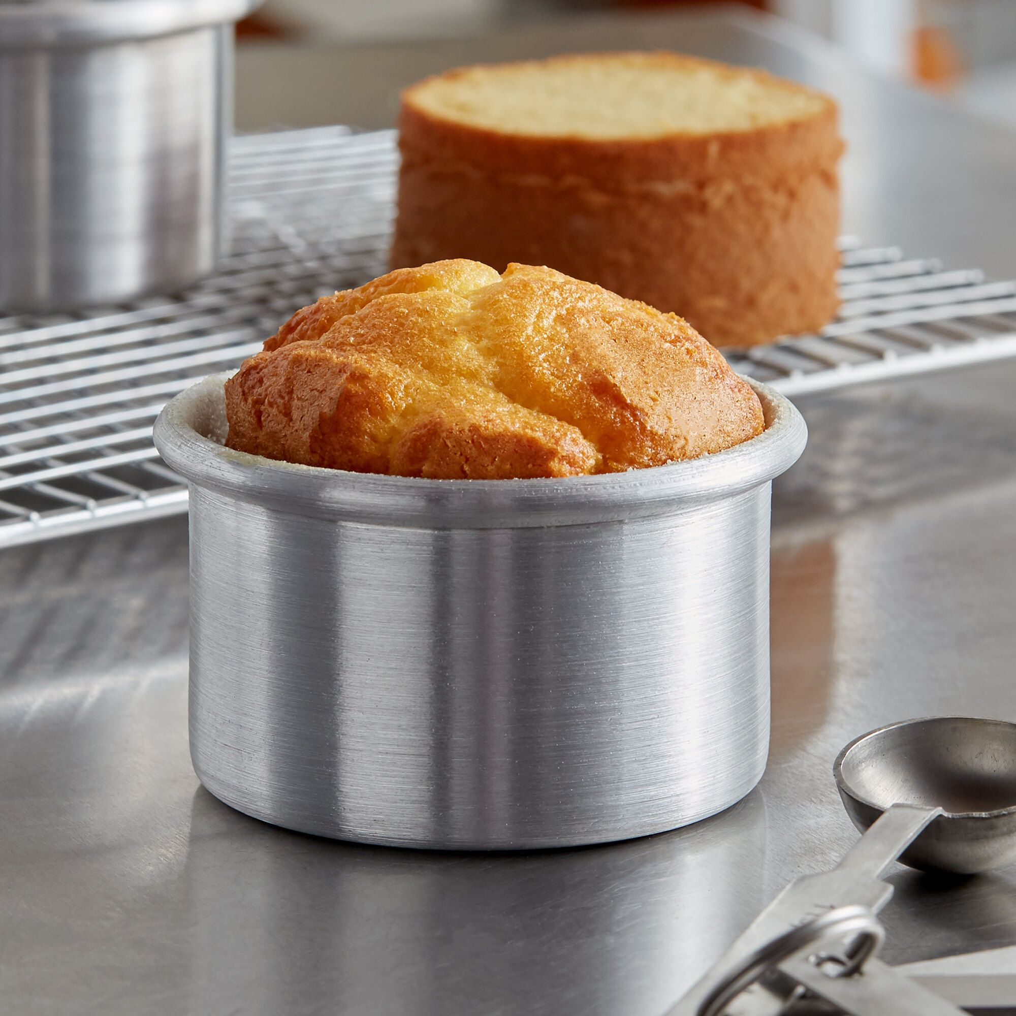 3" x 2" Aluminum Mini Cheesecake Pan with Removable Bottom