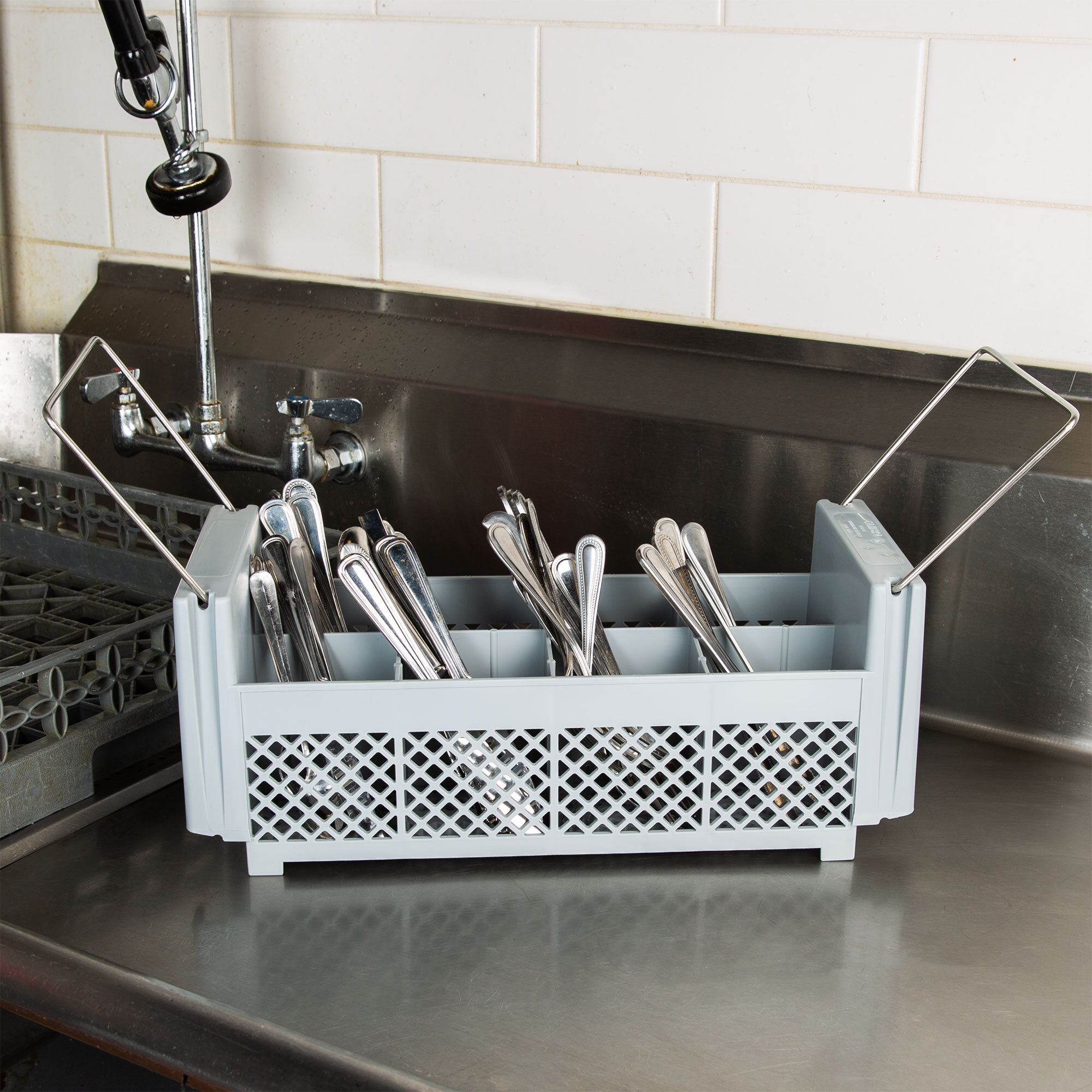 Cambro 8FB434151 Soft Gray 8 Compartment Half Size Camrack Flatware