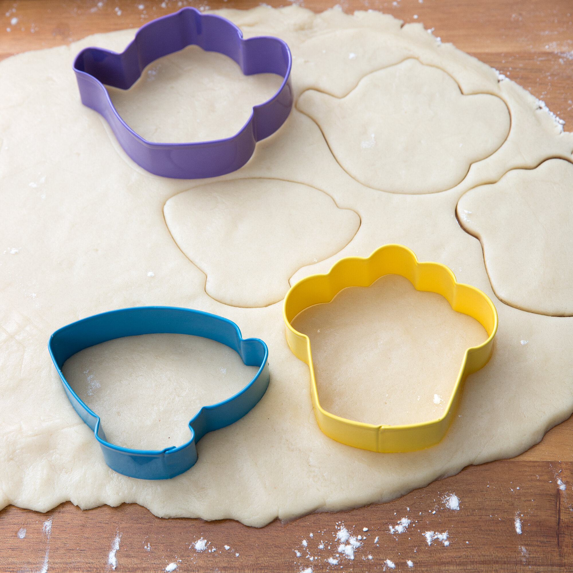 Wilton 2308 0092 3 Piece Plastic Tea Party Cookie Cutter Set