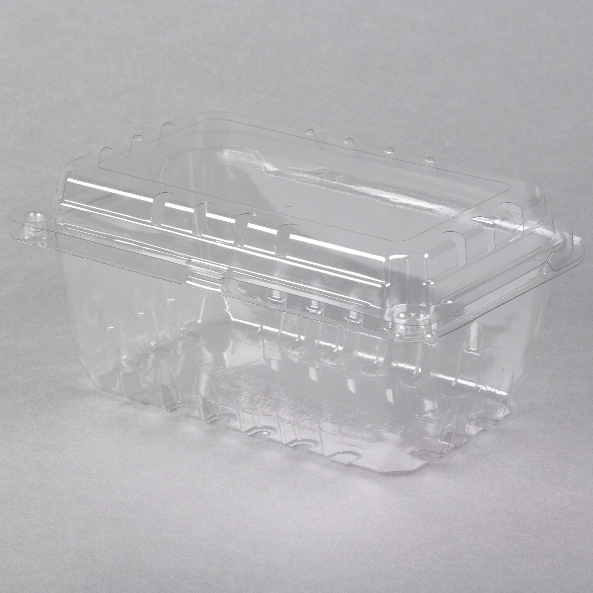 1 lb. Clear Vented Clamshell Produce / Berry Container 352/Case