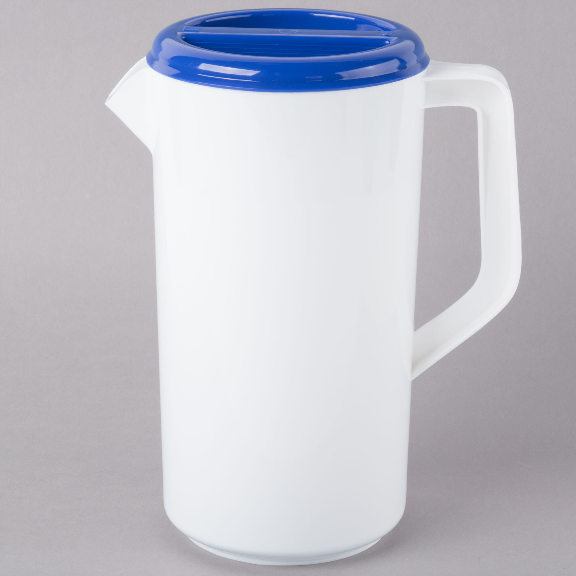 Tablecraft 144W 2.5 Qt. White Polypropylene Plastic Pitcher with 3Way