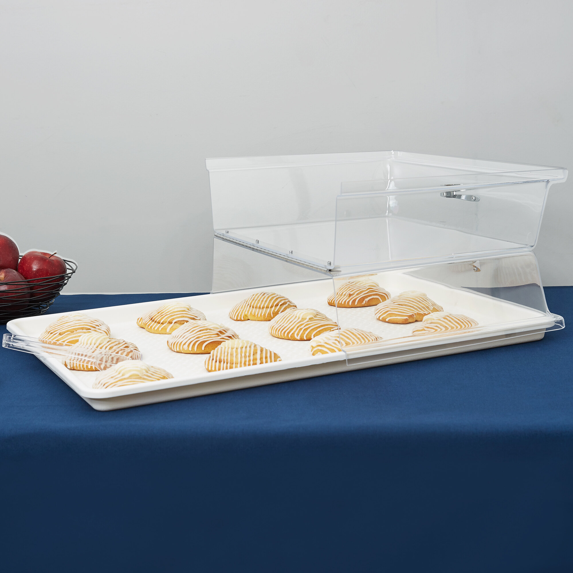 Carlisle SC2607 18" x 26" x 4" Rectangular Hinged Pastry Tray Cover