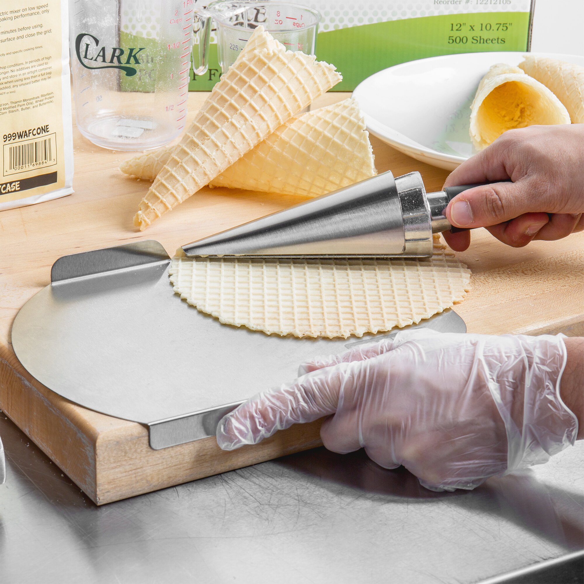 Waring CAC121S Small Waffle Cone Rolling and Forming Tool