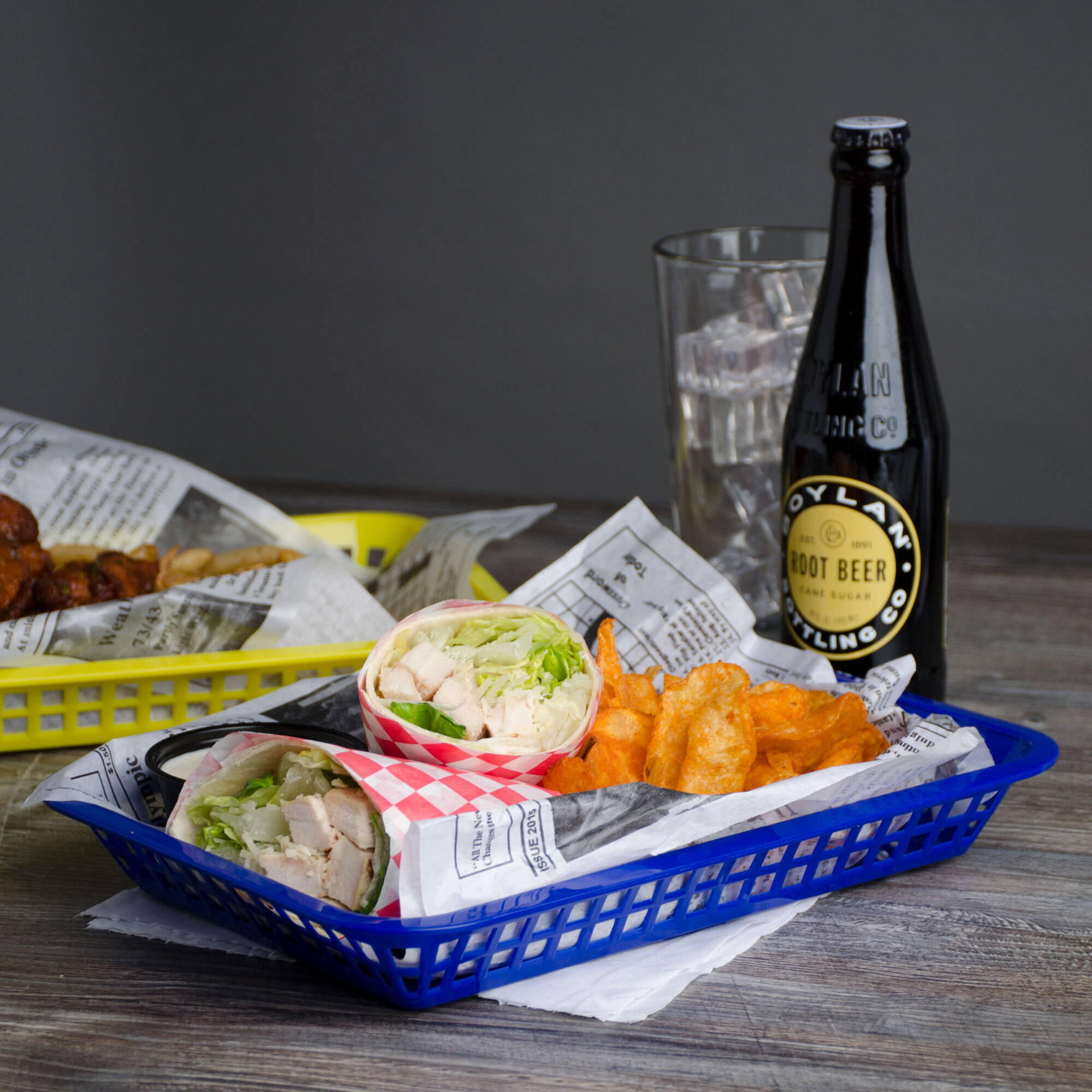 Choice 12" x 8 1/2" x 1 1/2" Blue Rectangular Plastic Fast Food Basket 12/Pack