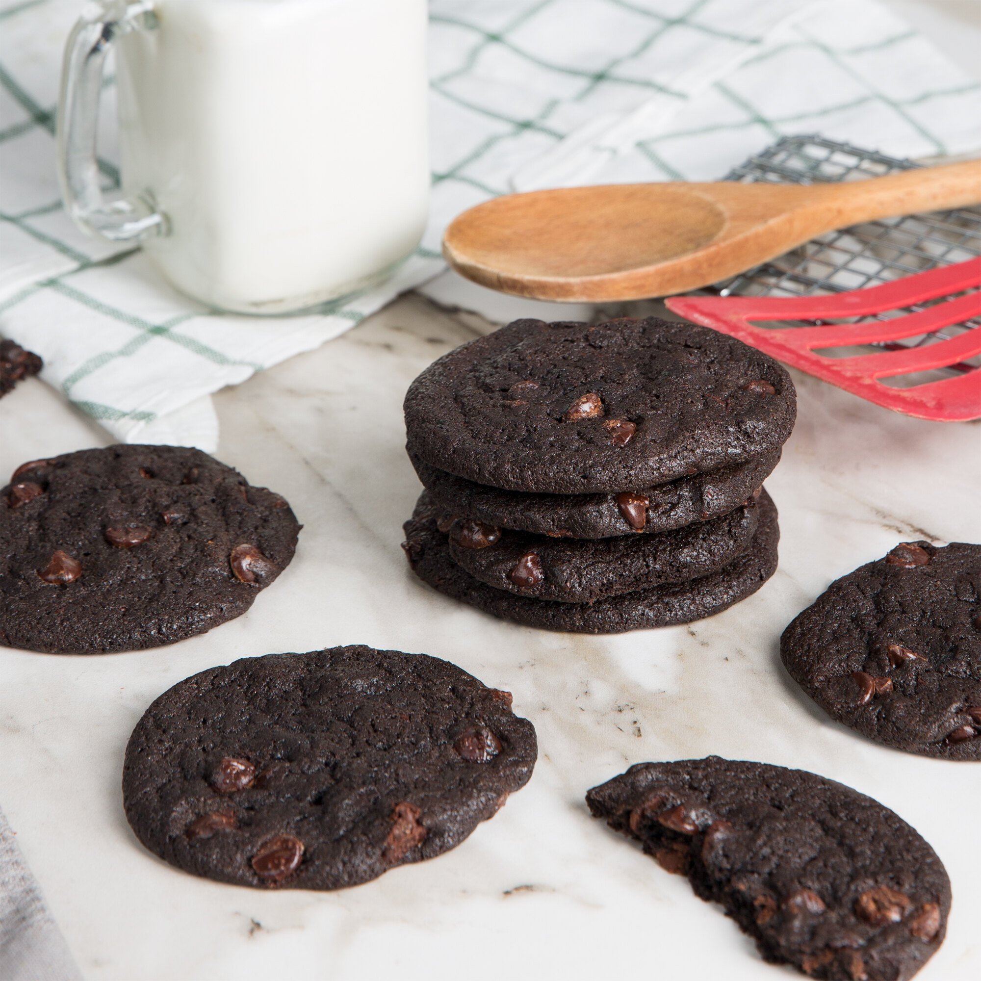 David's Cookies 1.5 oz. Preformed Double Chocolate Chip Cookie Dough ...