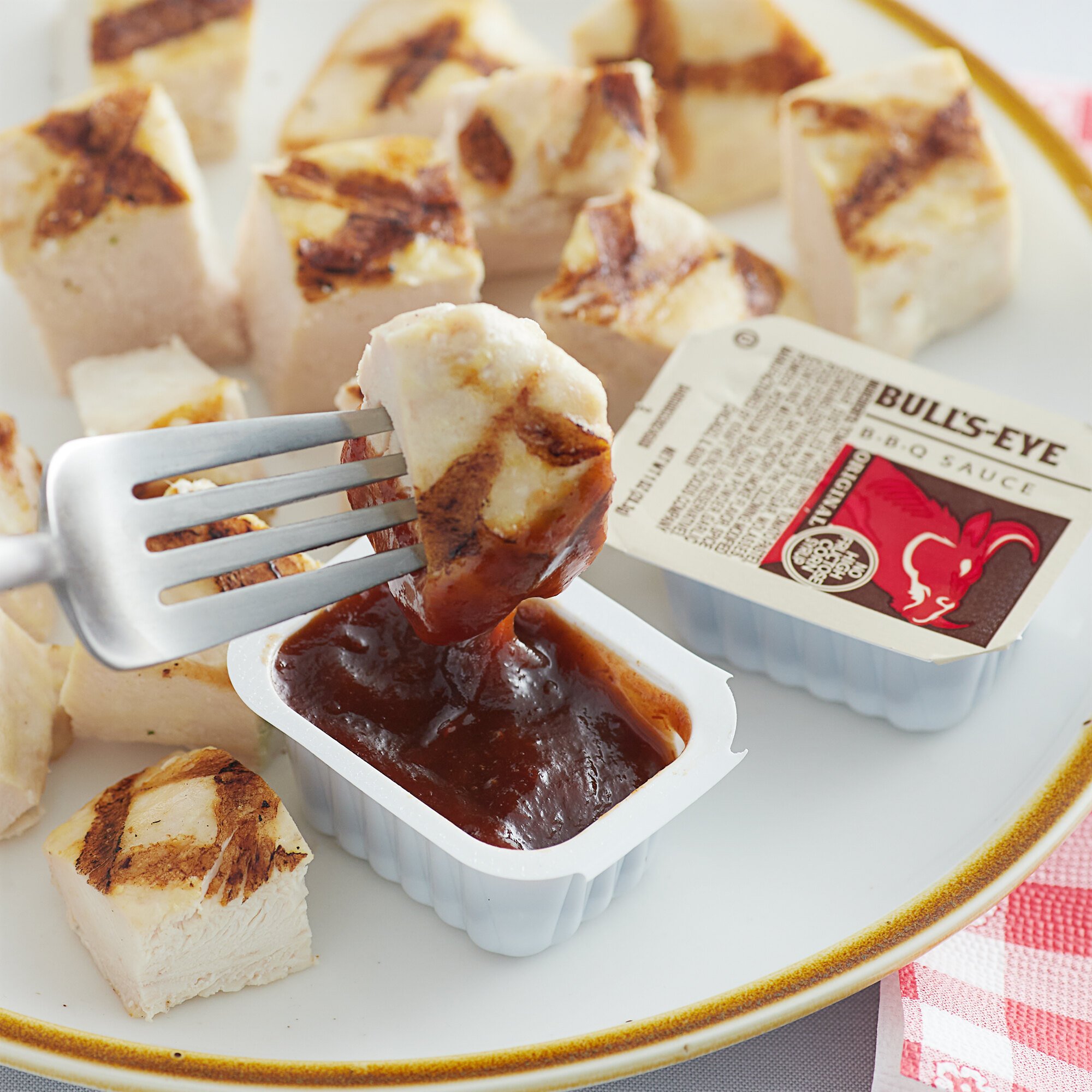 Bull'sEye Barbecue Sauce in 1 oz. Dipping Cups 100/Case