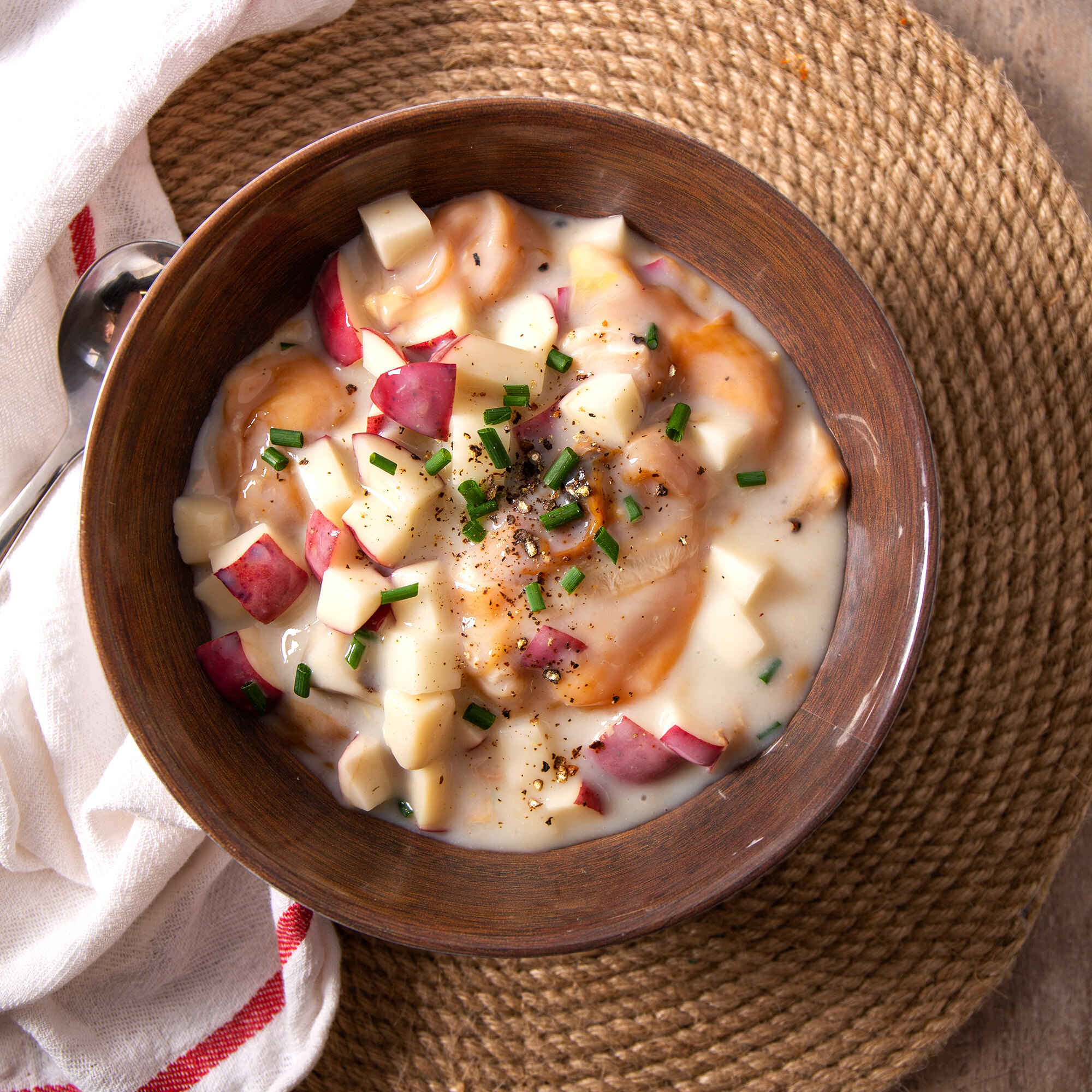 Linton's 1 Gallon Shucked Chowder Clams