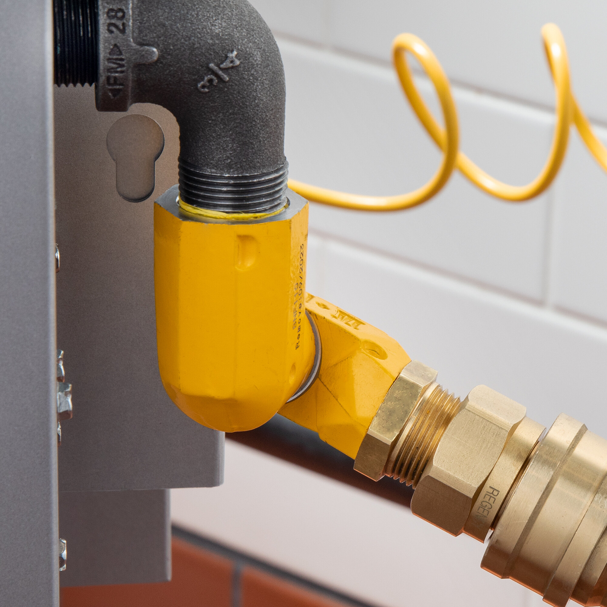 Regency 36" Mobile Gas Connector Hose Kit with 2 Elbows, Full Port Valve, Restraining Device