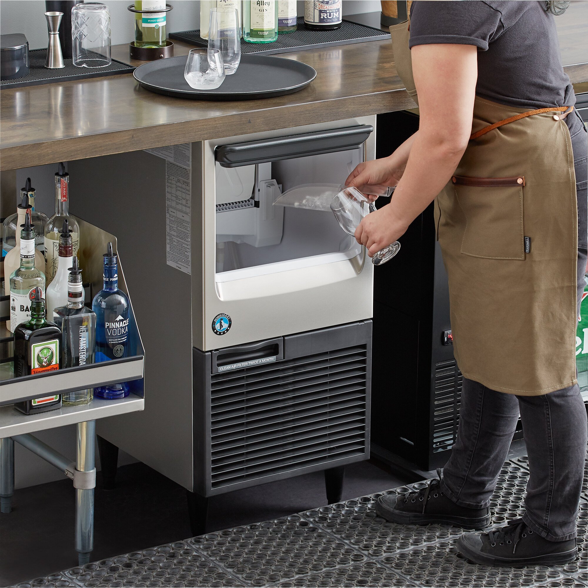 Bar With Ice Maker at Elizabeth Rodriguez blog