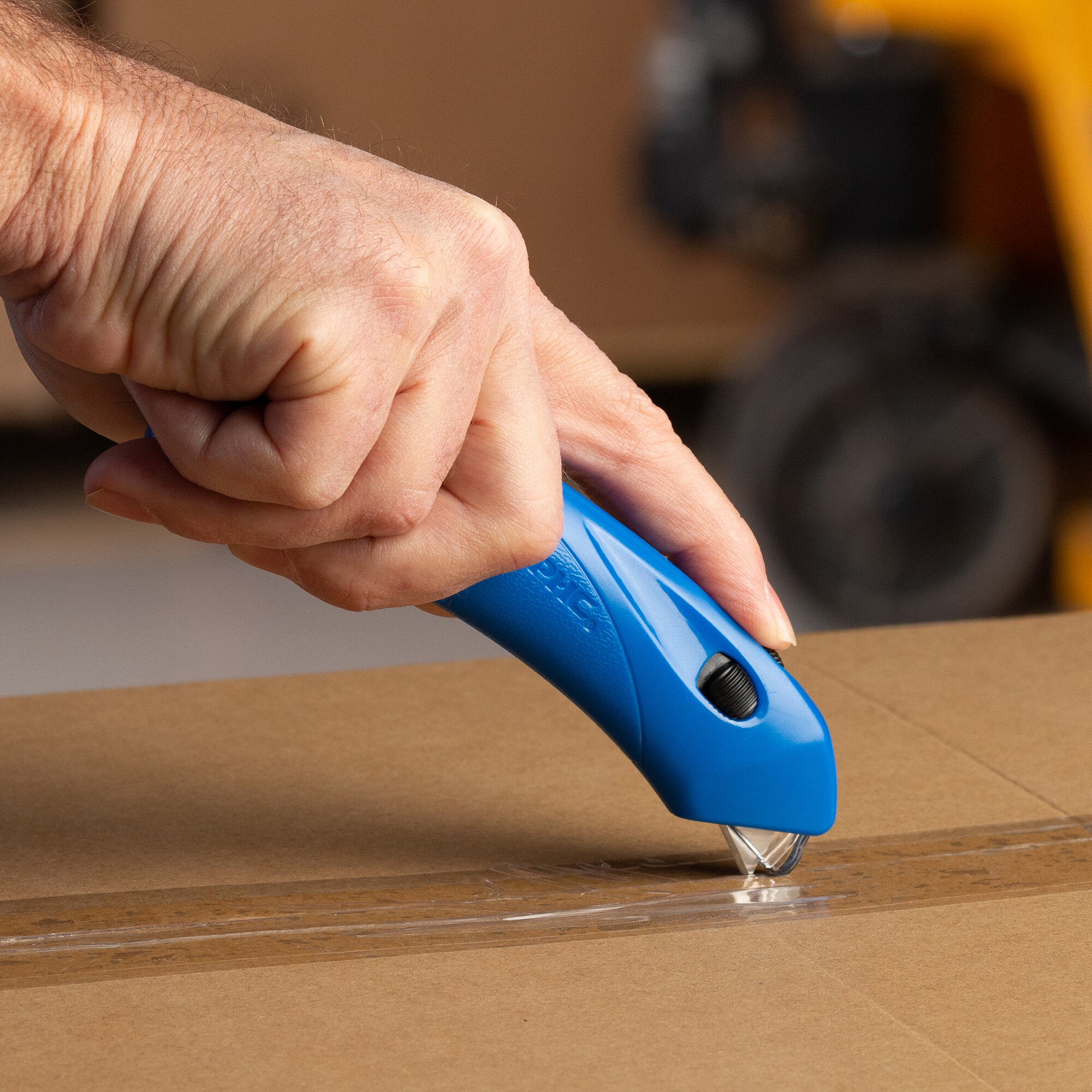 Pacific Handy Cutter RSC432 Safety Cutter with AutoLocking Safety Hood