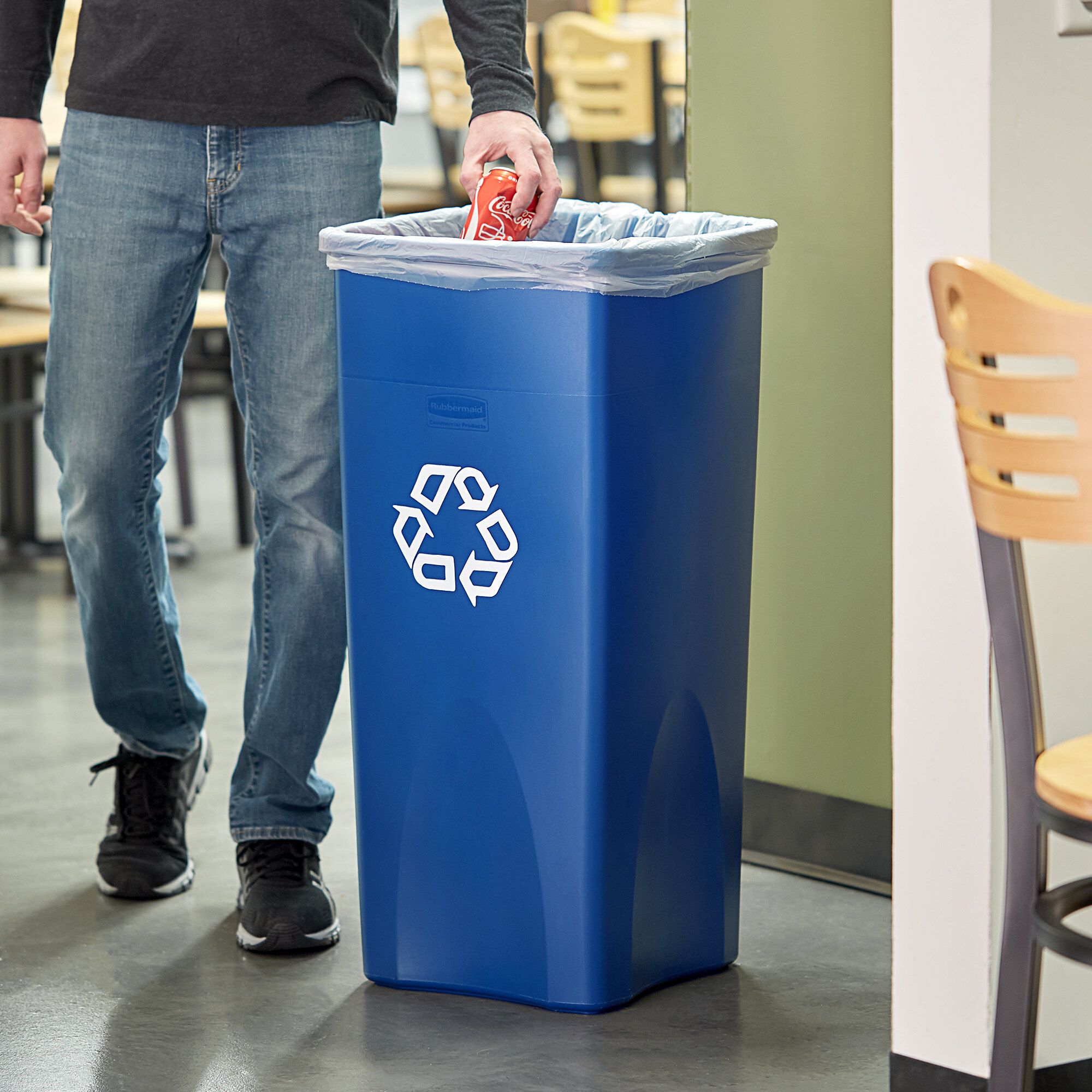 Rubbermaid FG356973BLUE Untouchable 23 Gallon Blue Square Recycling