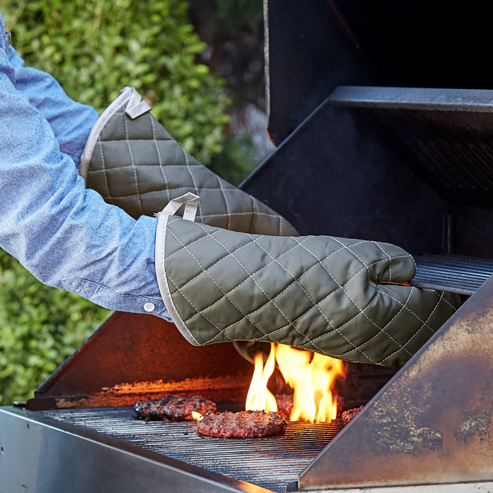 Choice 15" Flame Retardant Oven Mitts