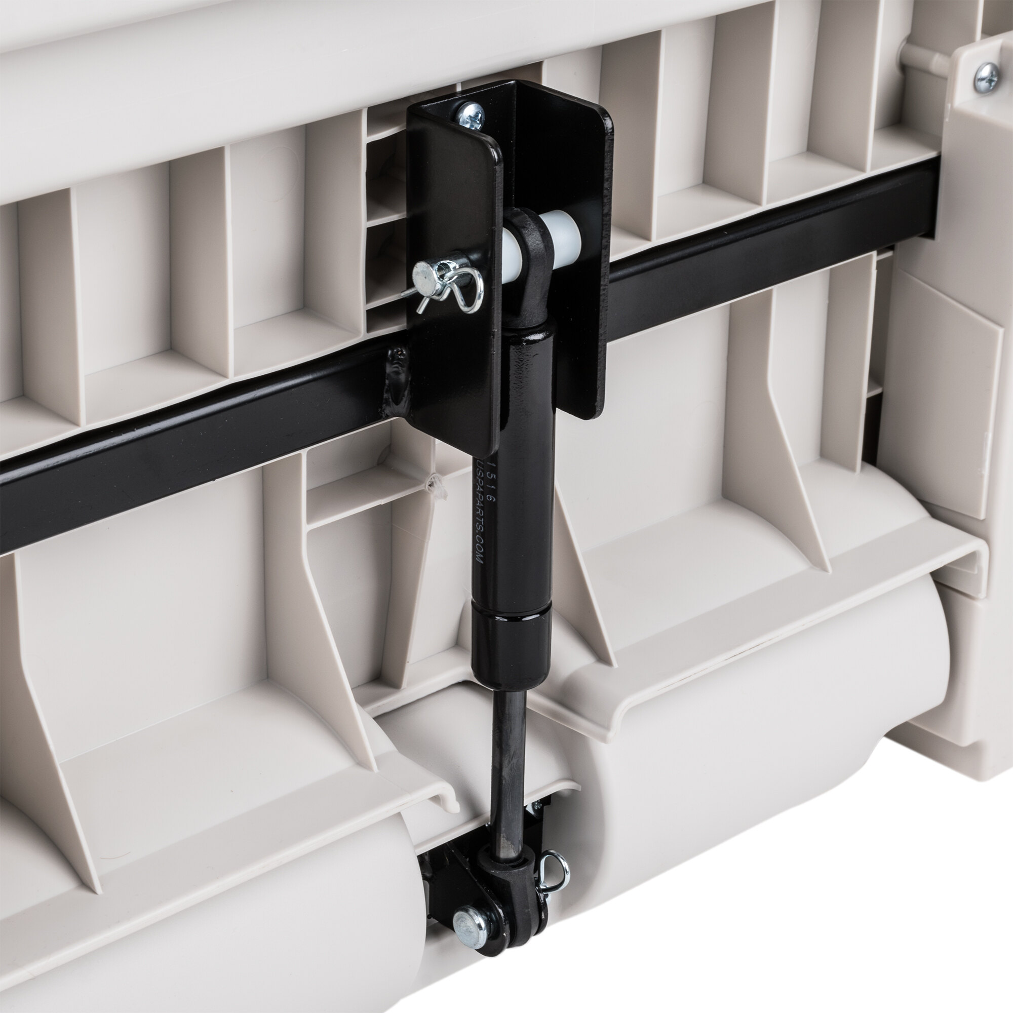 Rubbermaid FG781888LPLAT Horizontal Baby Changing Station