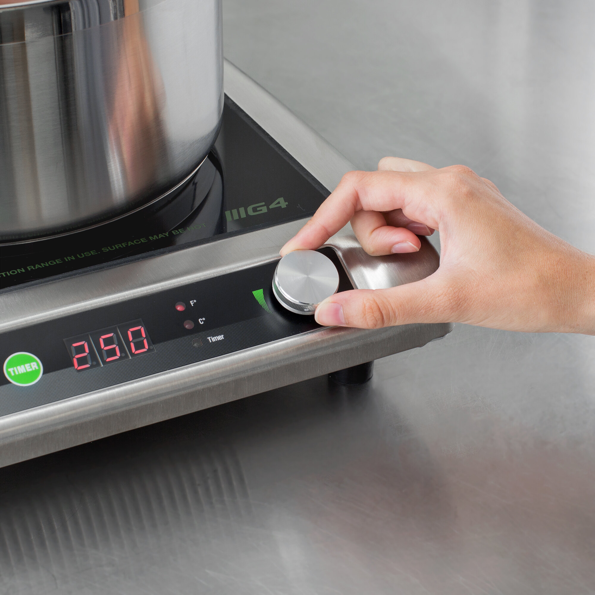 Vollrath 59500P Countertop Induction Cooker 120V, 1800W