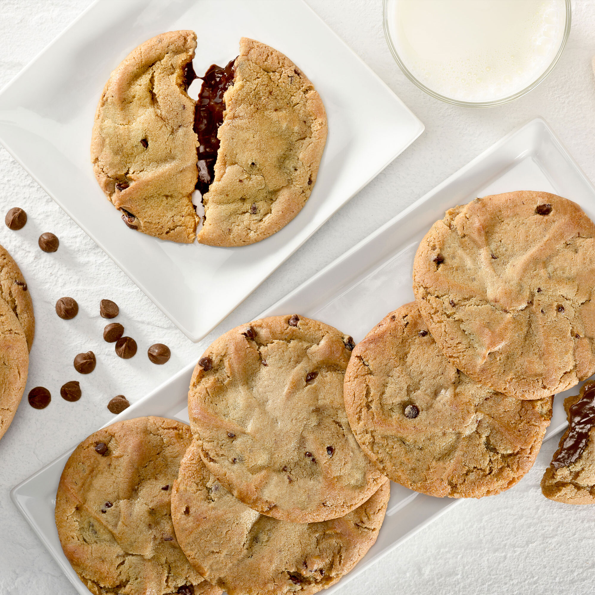 Rich's 3 oz. Gourmet Preformed Sea Salt Chocolate Chip FudgeFilled Cookie Dough 96/Case