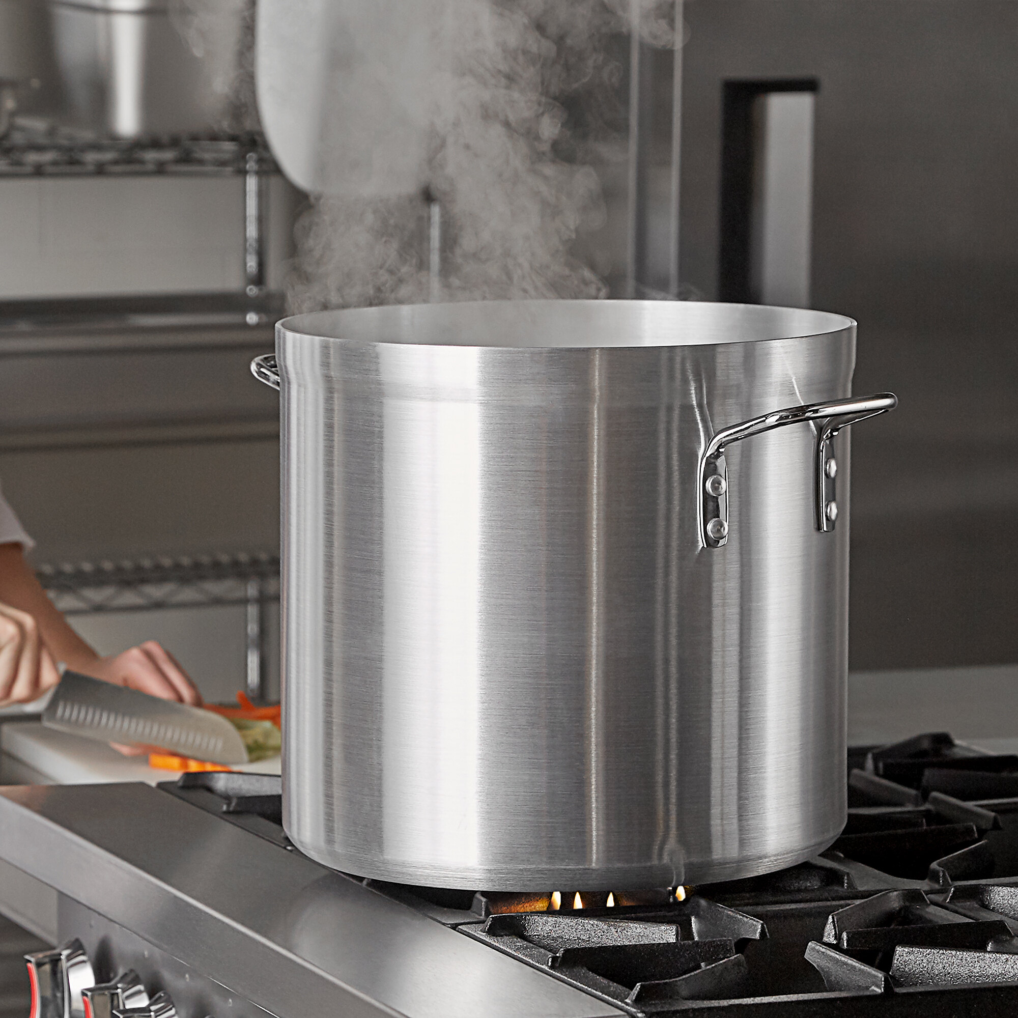 Carlisle 61232 32 Qt. Standard Weight Aluminum Stock Pot