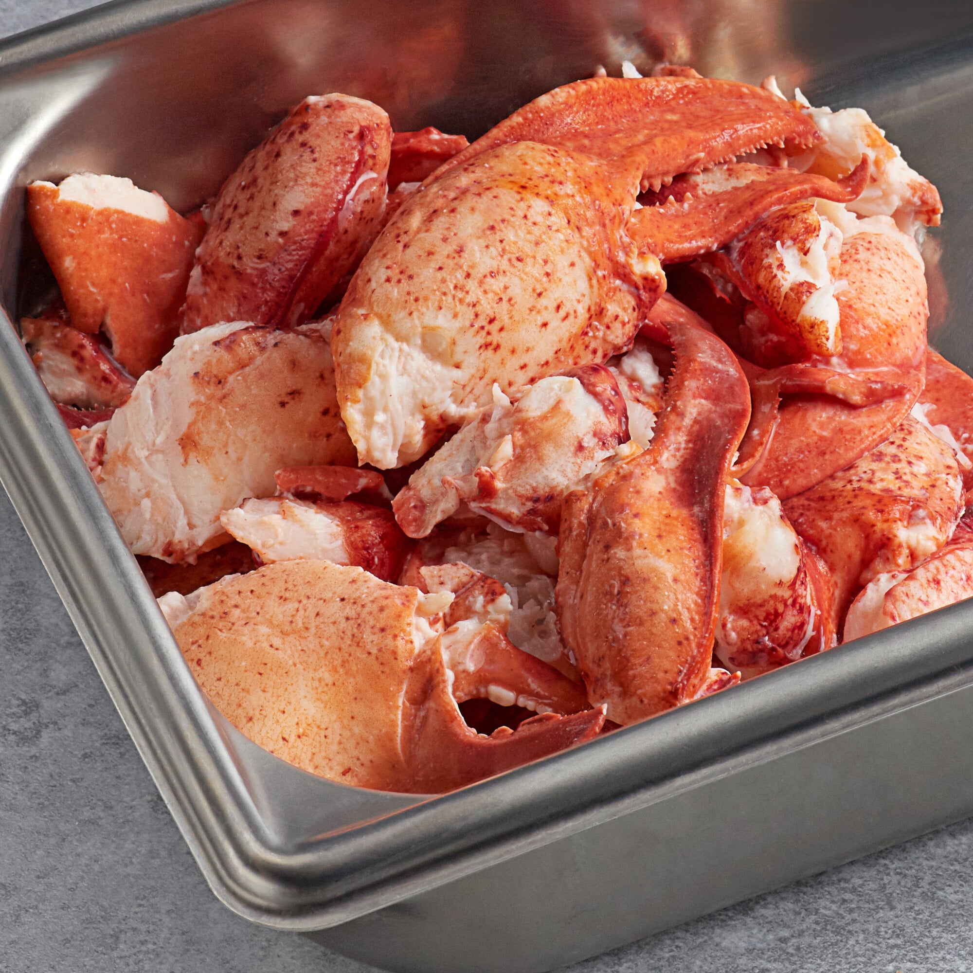 Boston Lobster Company 4 lb. Fresh Claw and Knuckle Lobster Meat 2/Case