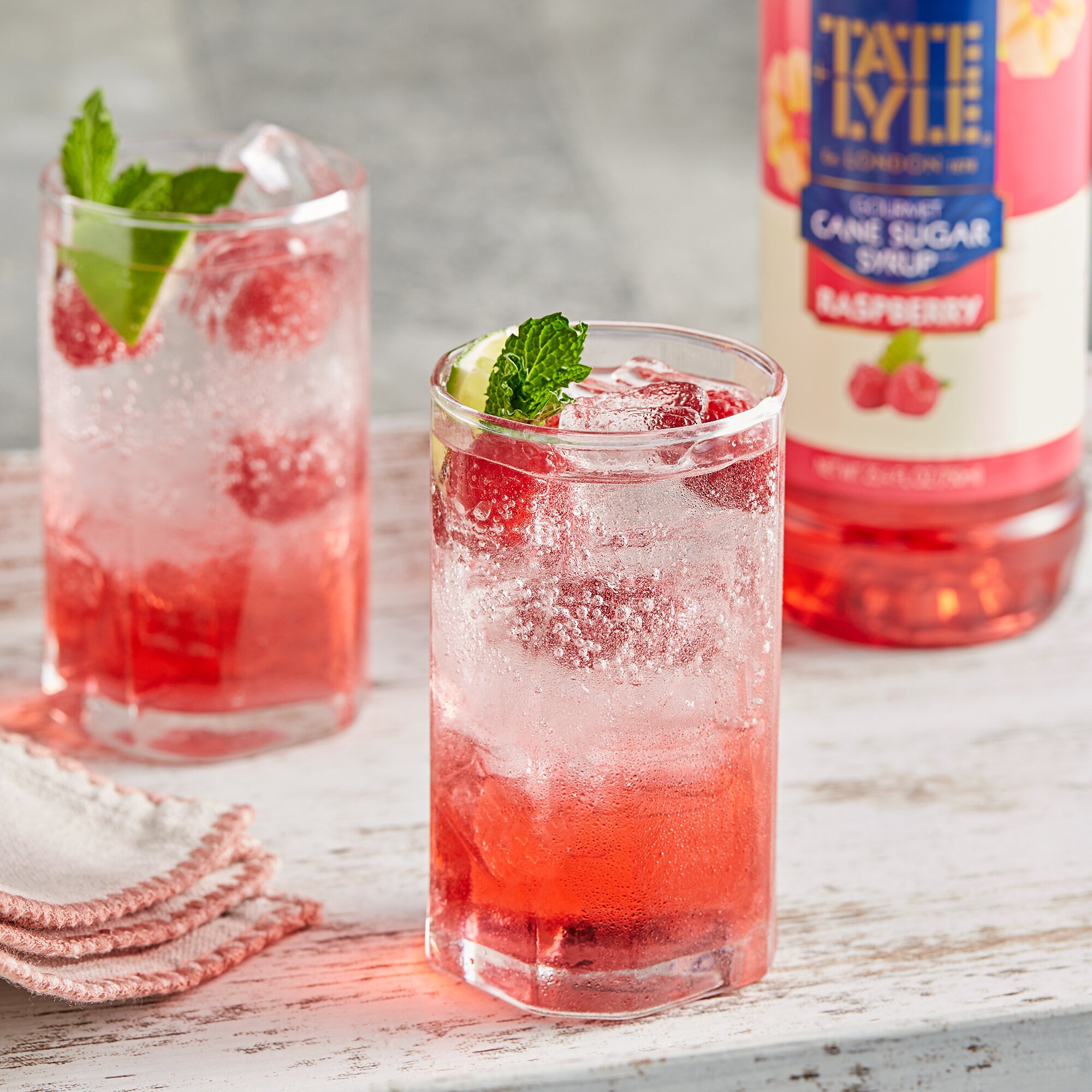 Tate and Lyle 750 mL Raspberry Flavoring Syrup