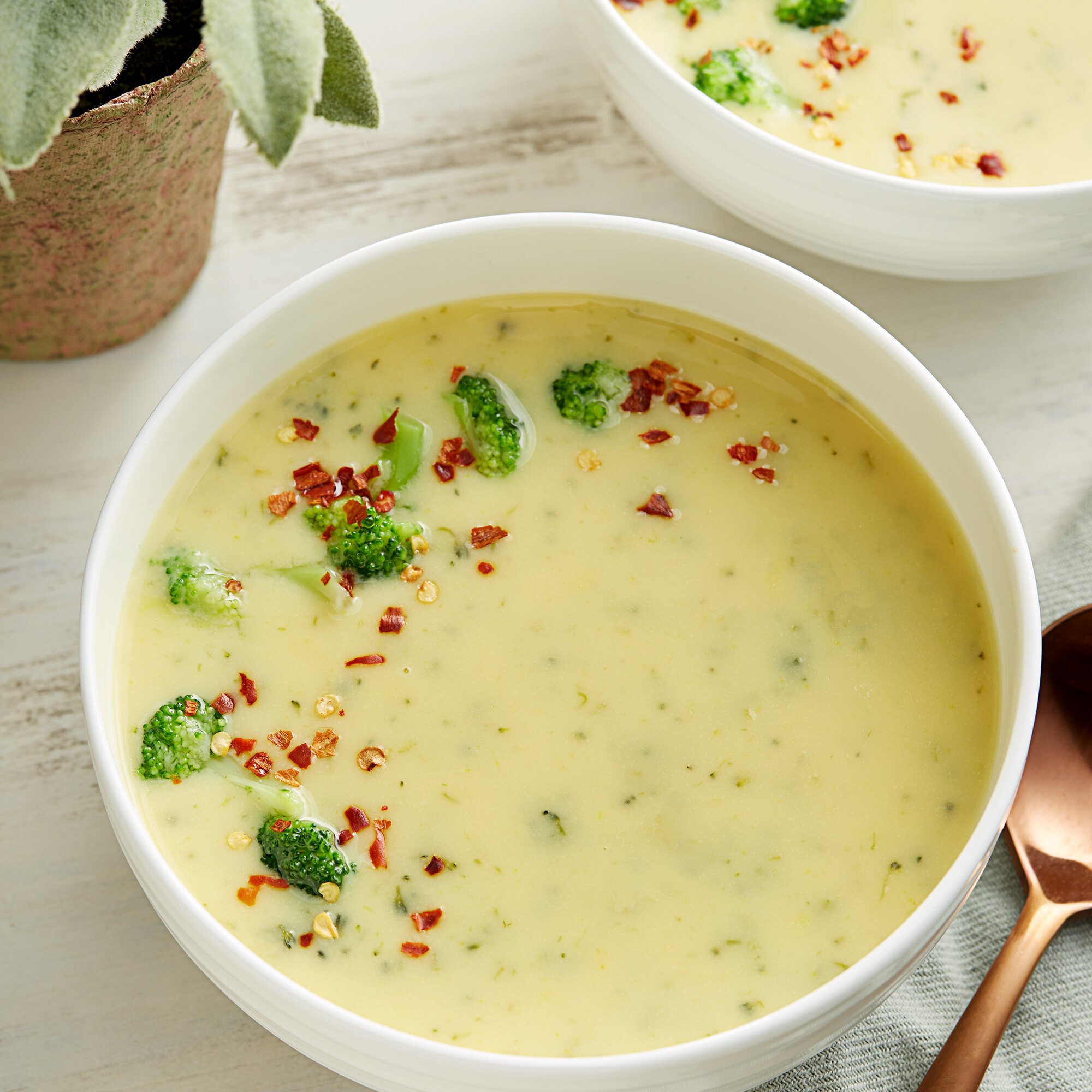 Knorr 21 oz. Soup du Jour Broccoli Cheese Soup Mix 4/Case