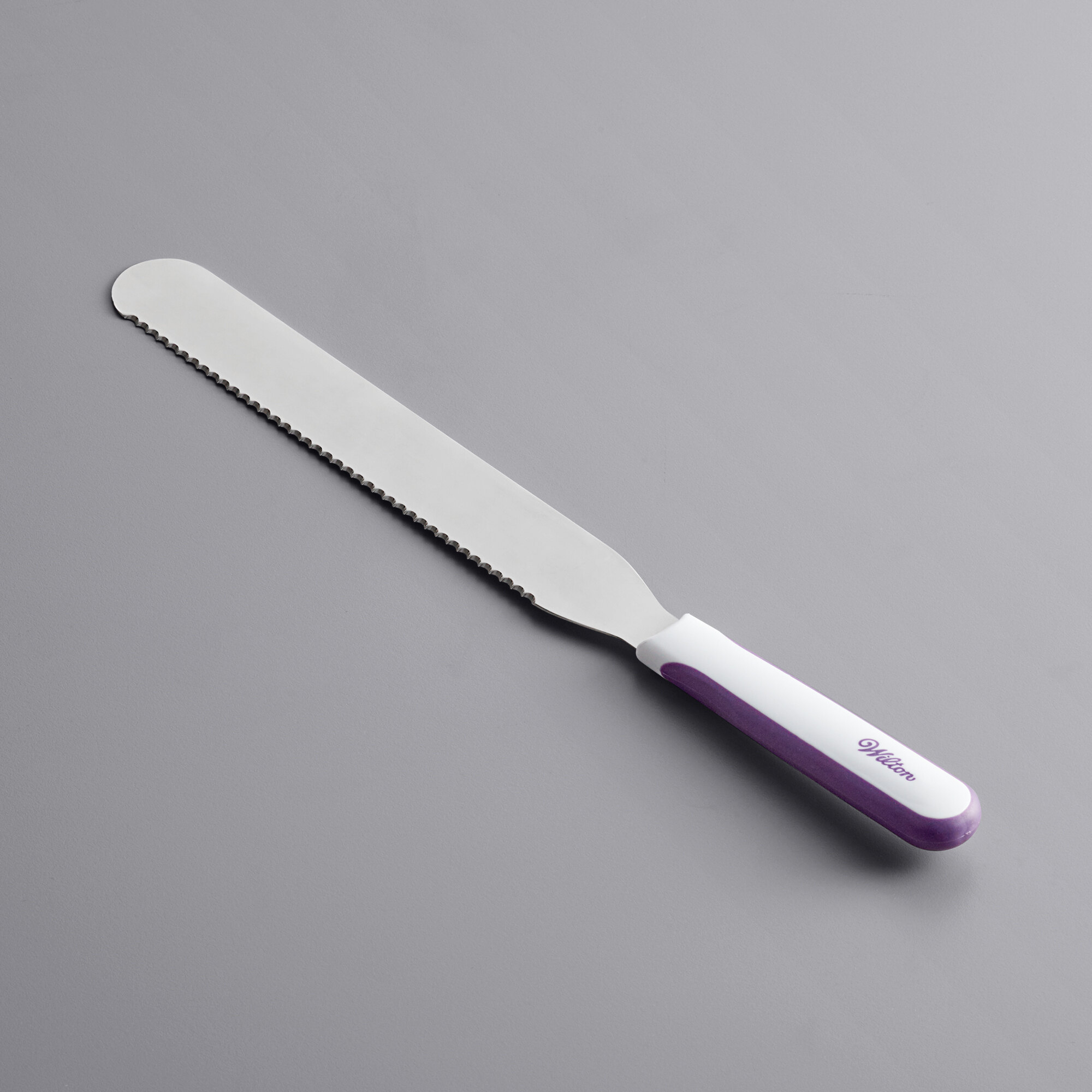 Wilton 4097700 10" Blade Straight Serrated Baking / Icing Spatula with