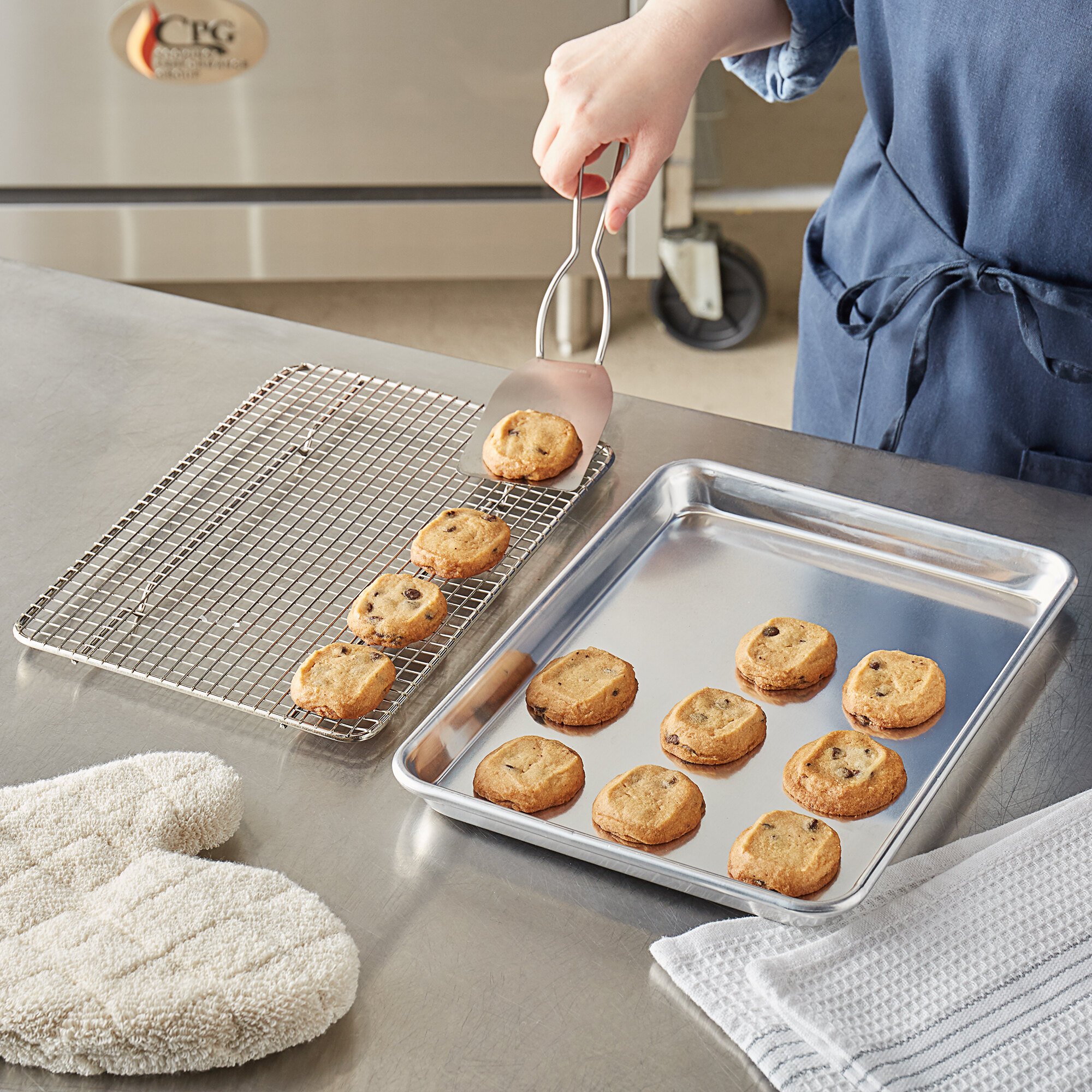 Quarter Size Aluminum Broiler Pan - 9 1/2