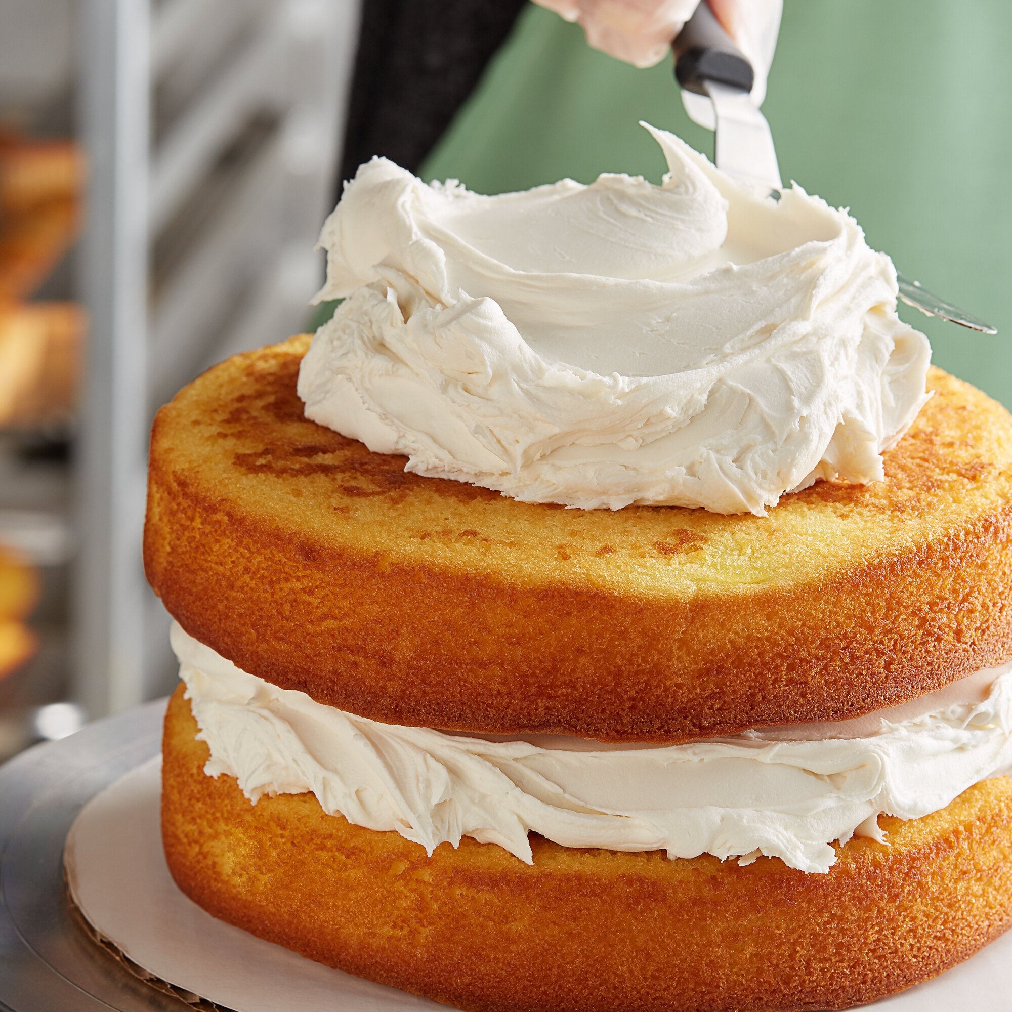 Rich&amp;#39;s White Buttercreme Icing - 28 lb. | WebstaurantStore