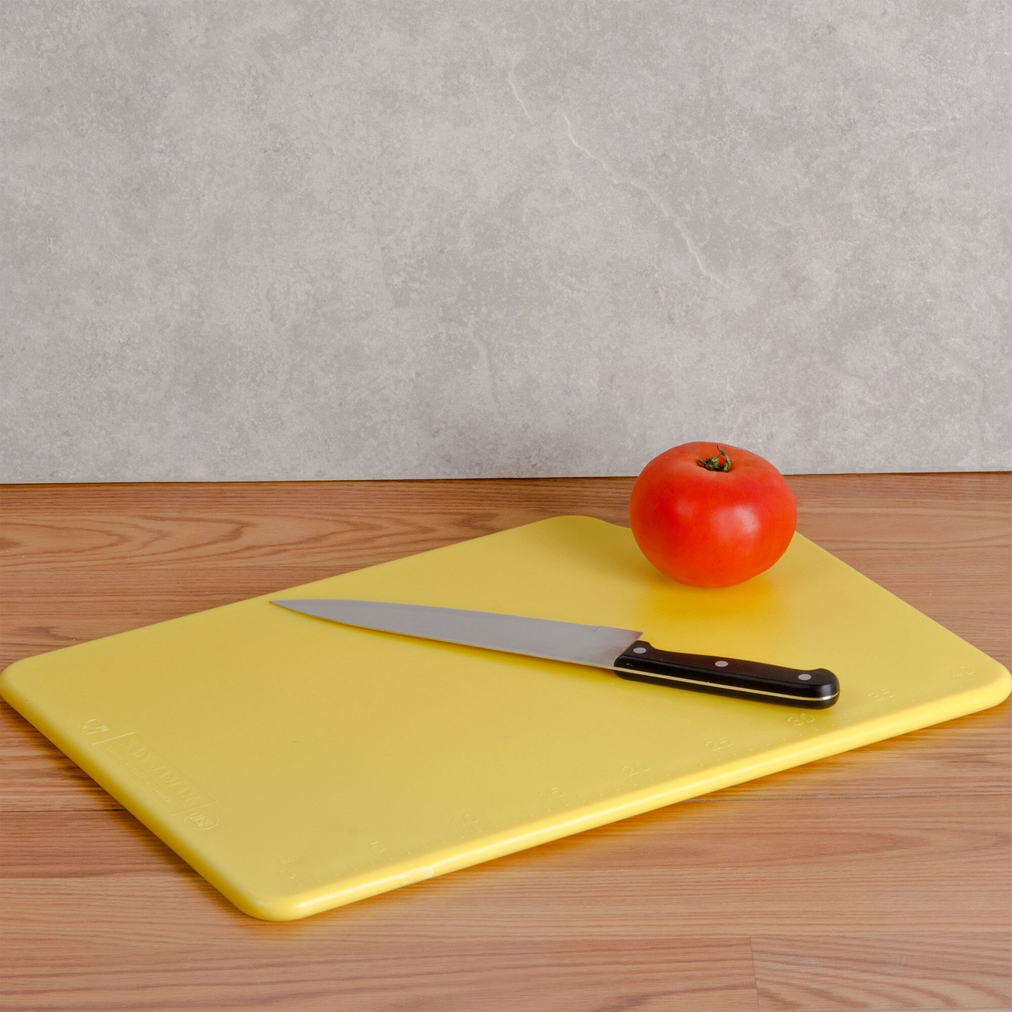 San Jamar CB121812YL CutNCarry® 18" x 12" x 1/2" Yellow Cutting Board
