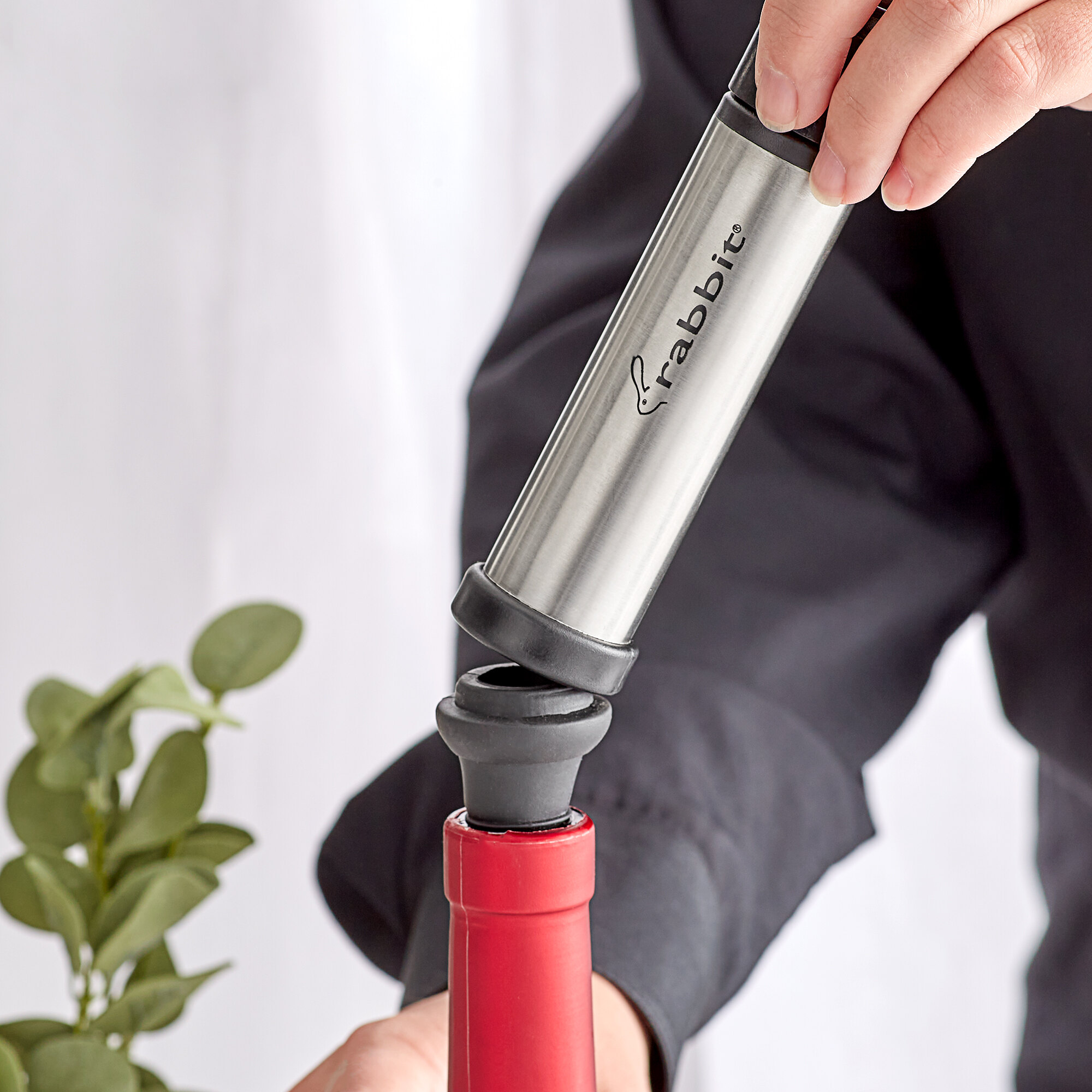 Rabbit Wine Saver Vacuum Pump with 1 Stopper