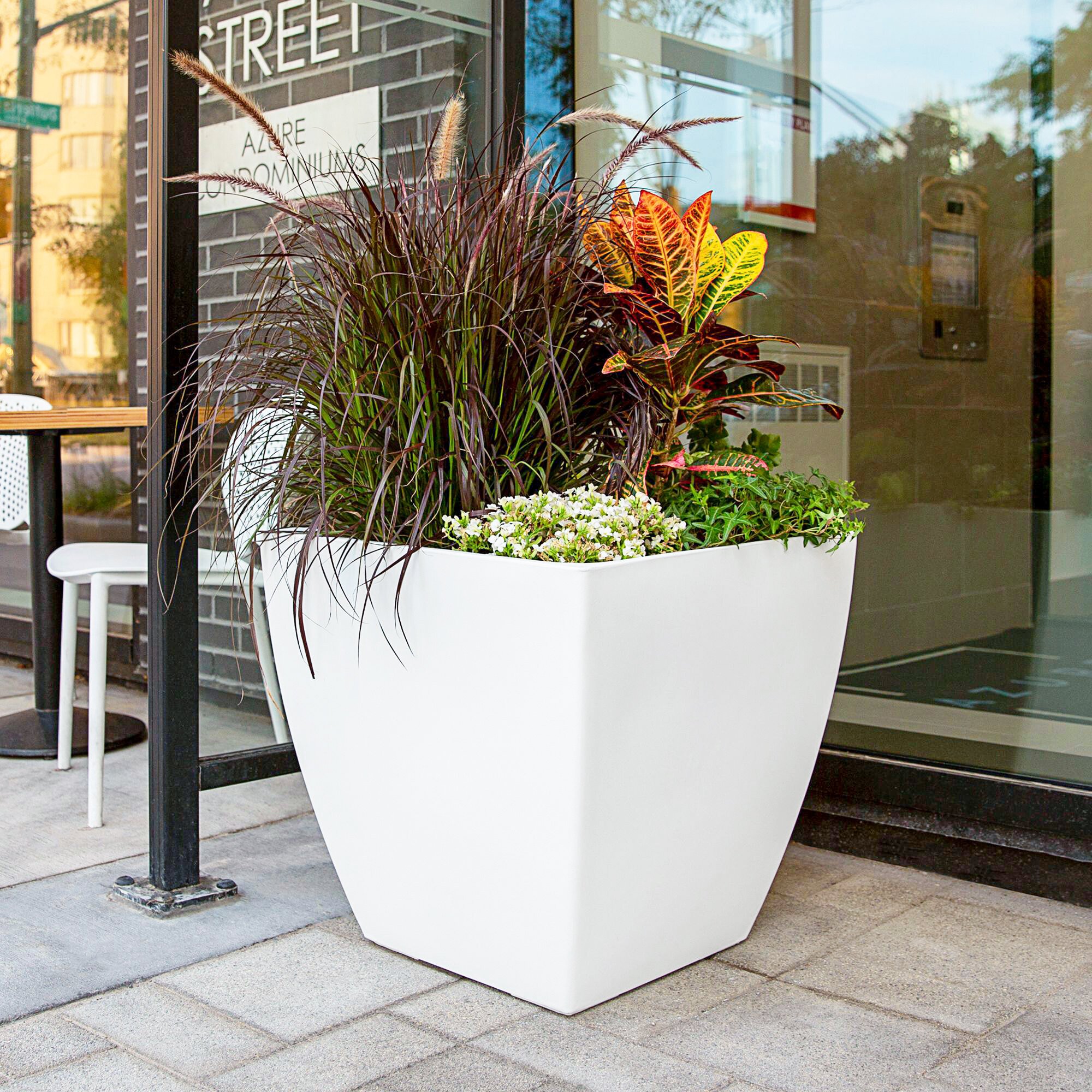 Mayne Kobi 24" X 24" X 24" White Planter