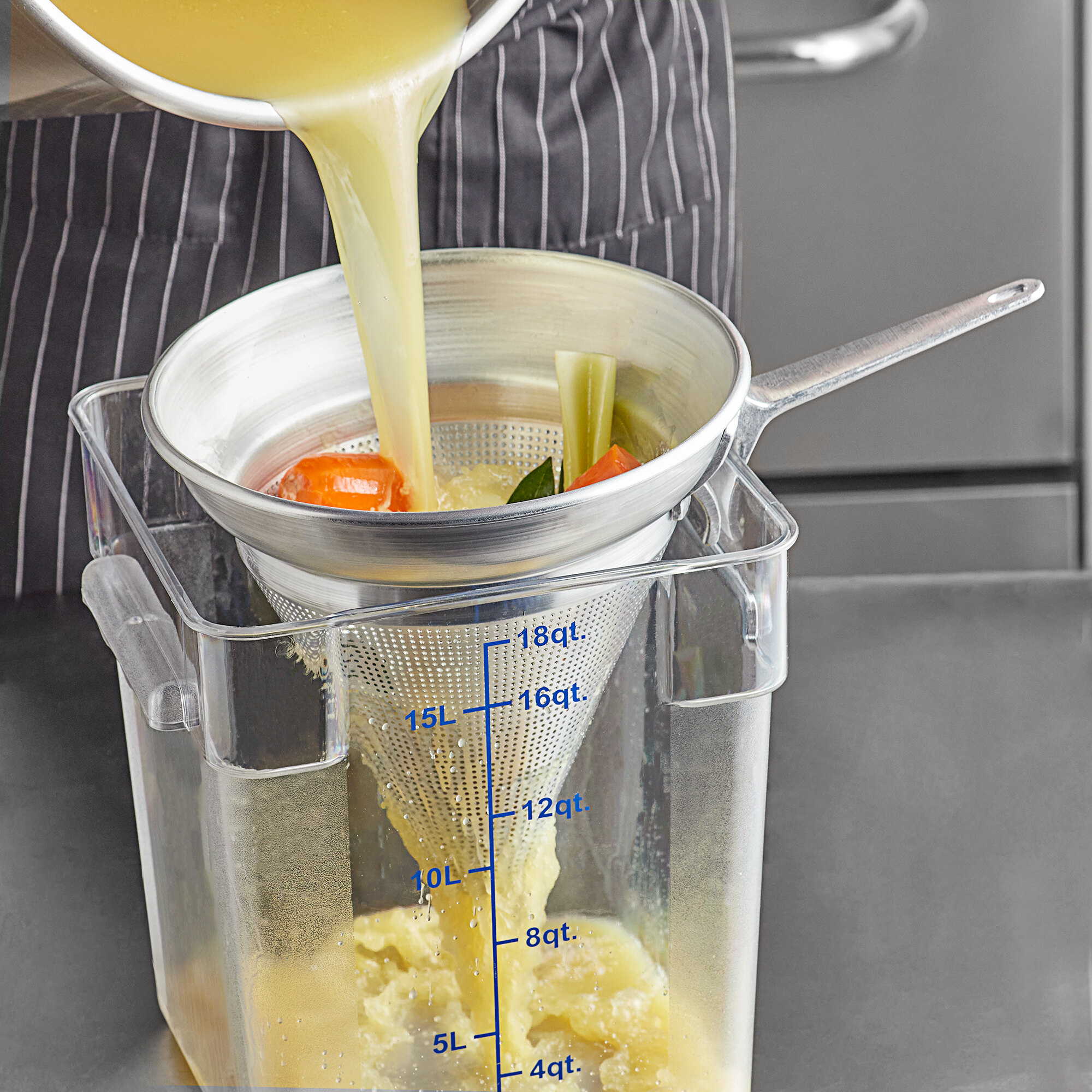 Vollrath 10 3/4" Aluminum Fine China Cap Strainer 4700