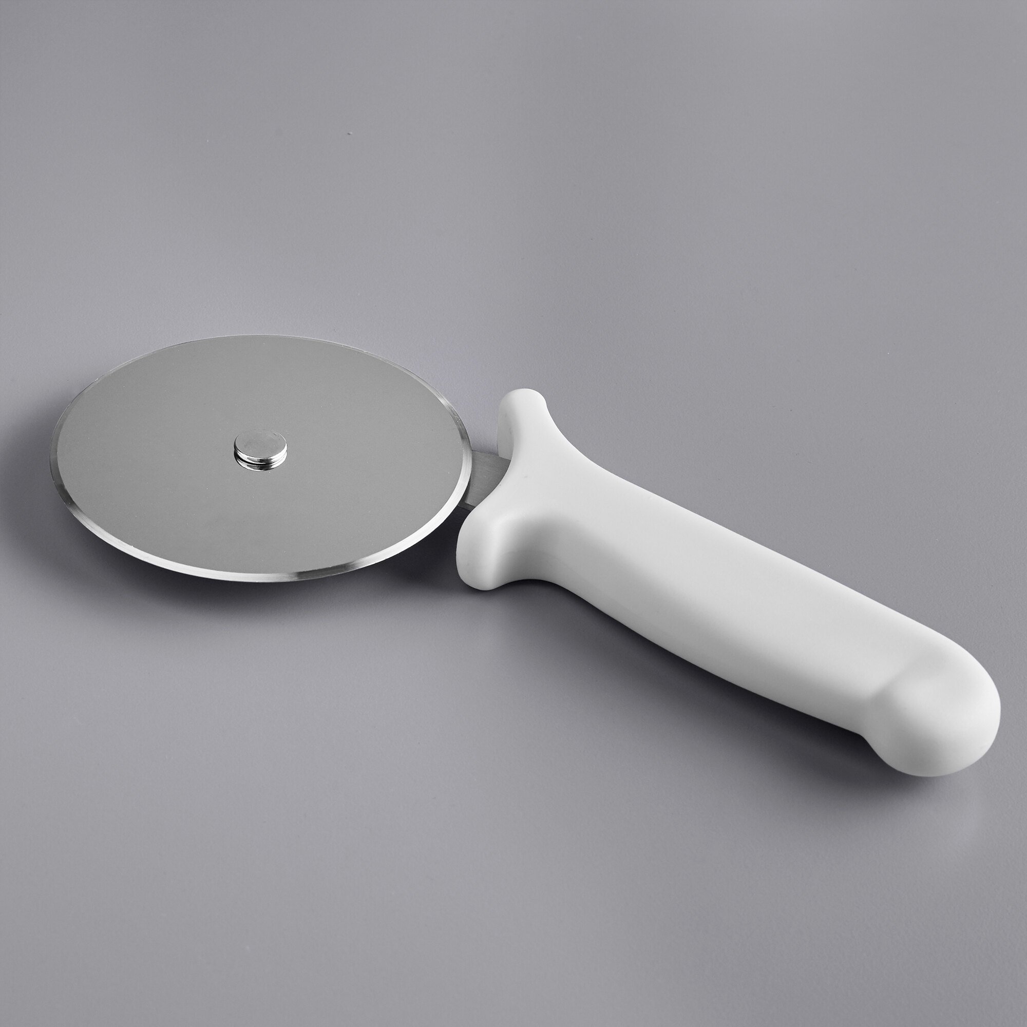 pizza cutter or pizza slicer