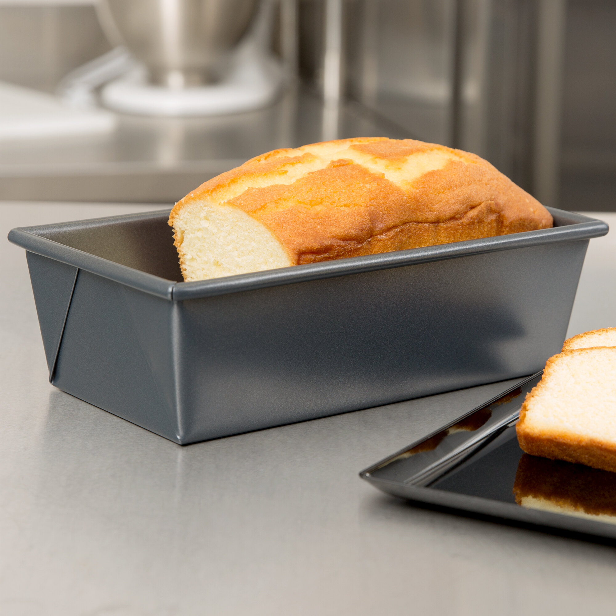 1 lb. NonStick Aluminized Steel Bread Loaf Pan 8 1/2" x 4 1/2" x 2 3/4"