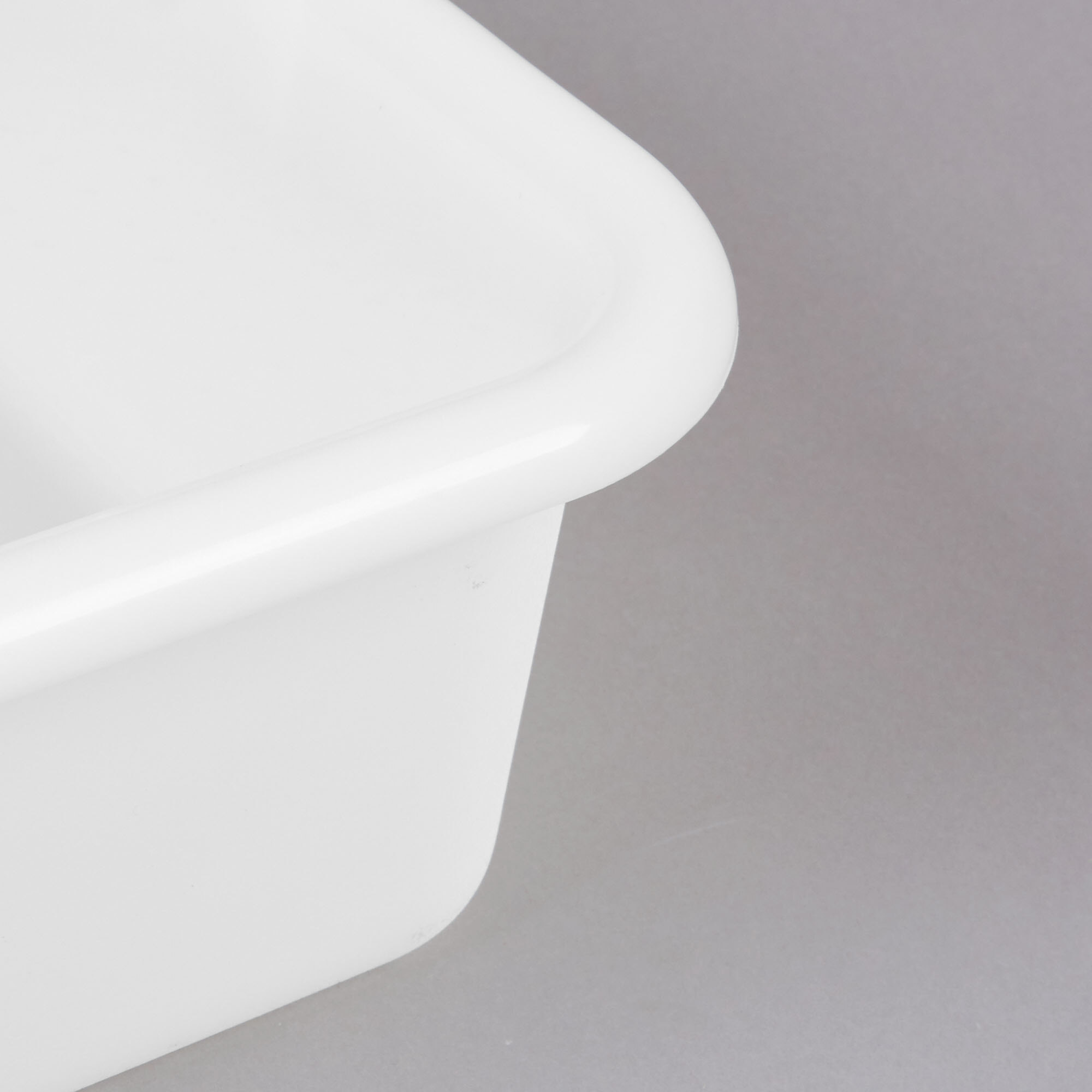 White 20" x 15" x 5" Polypropylene Perforated Bus Box