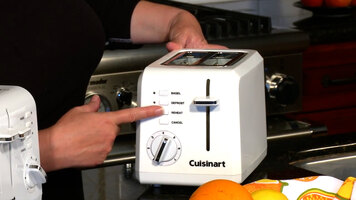Cuisinart 2 slice hotsell compact plastic toaster