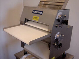 Somerset: CDR-1550 Dough Sheeter Operation Demo