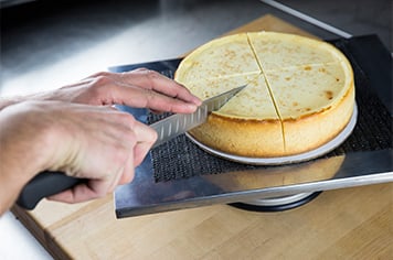 how to slice a cheesecake
