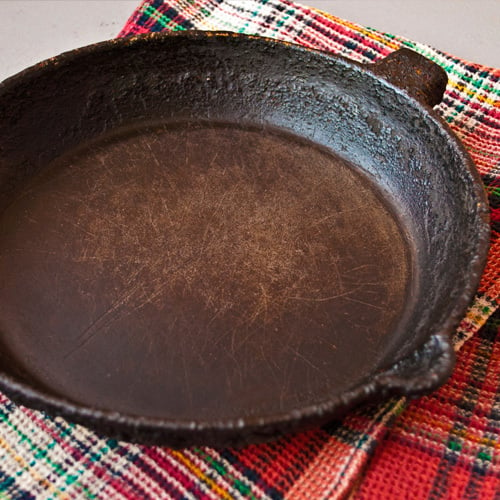 how to resurface a cast iron skillet