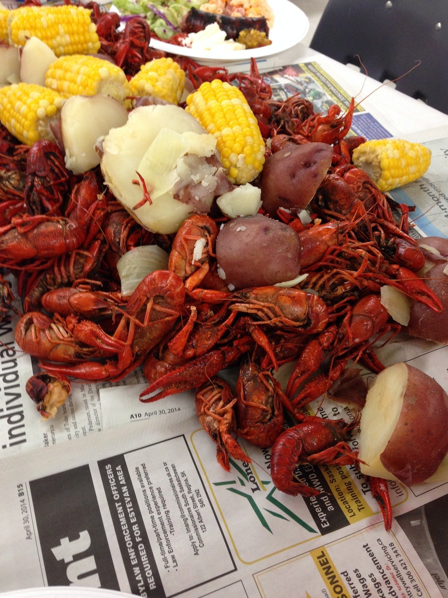 How To Make A Seafood Boil: Equipment, Supplies, Beer Pairing, & More!