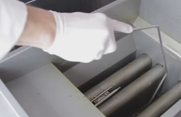 how to clean a commercial deep fryer