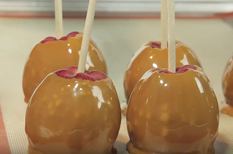 close-up of caramel apples cooling