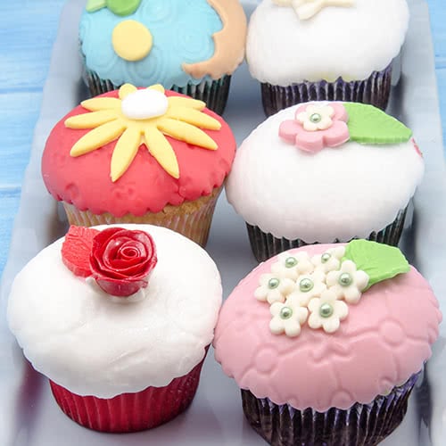 Fondant on Cupcakes