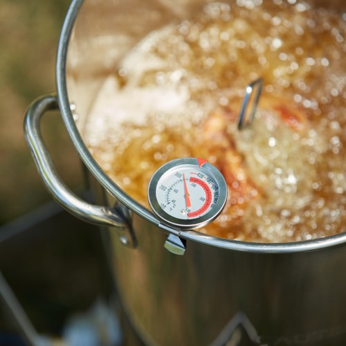 oil thermometer on inside of turkey pot