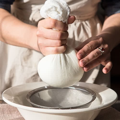 What is Cheesecloth and How to Use It