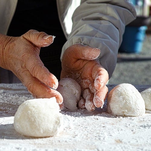 making mochi