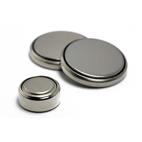 different sized silver oxide button batteries