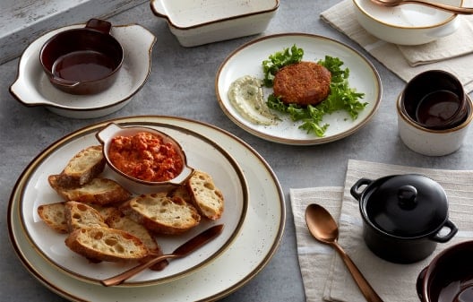 Restaurant Serveware: Dinnerware, Décor, & Accessories