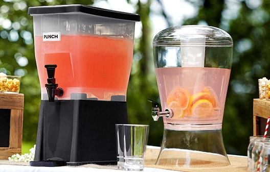 Hot drinks dispenser, beverage dispenser, hot drinks container, hot