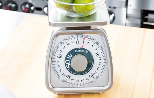 How to Use a Food Scale to Weigh Ingredients - Pastry Chef Online