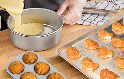 Wholesale Baking Supplies: Cake, Bread Making, & More